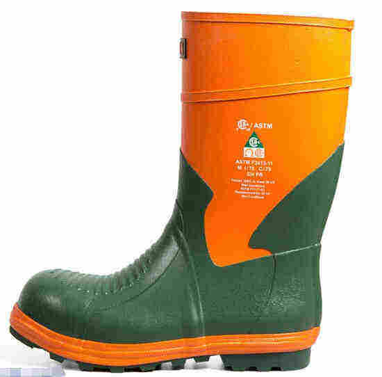 絕緣鞋為什么在電力作業(yè)時(shí)必須佩戴？