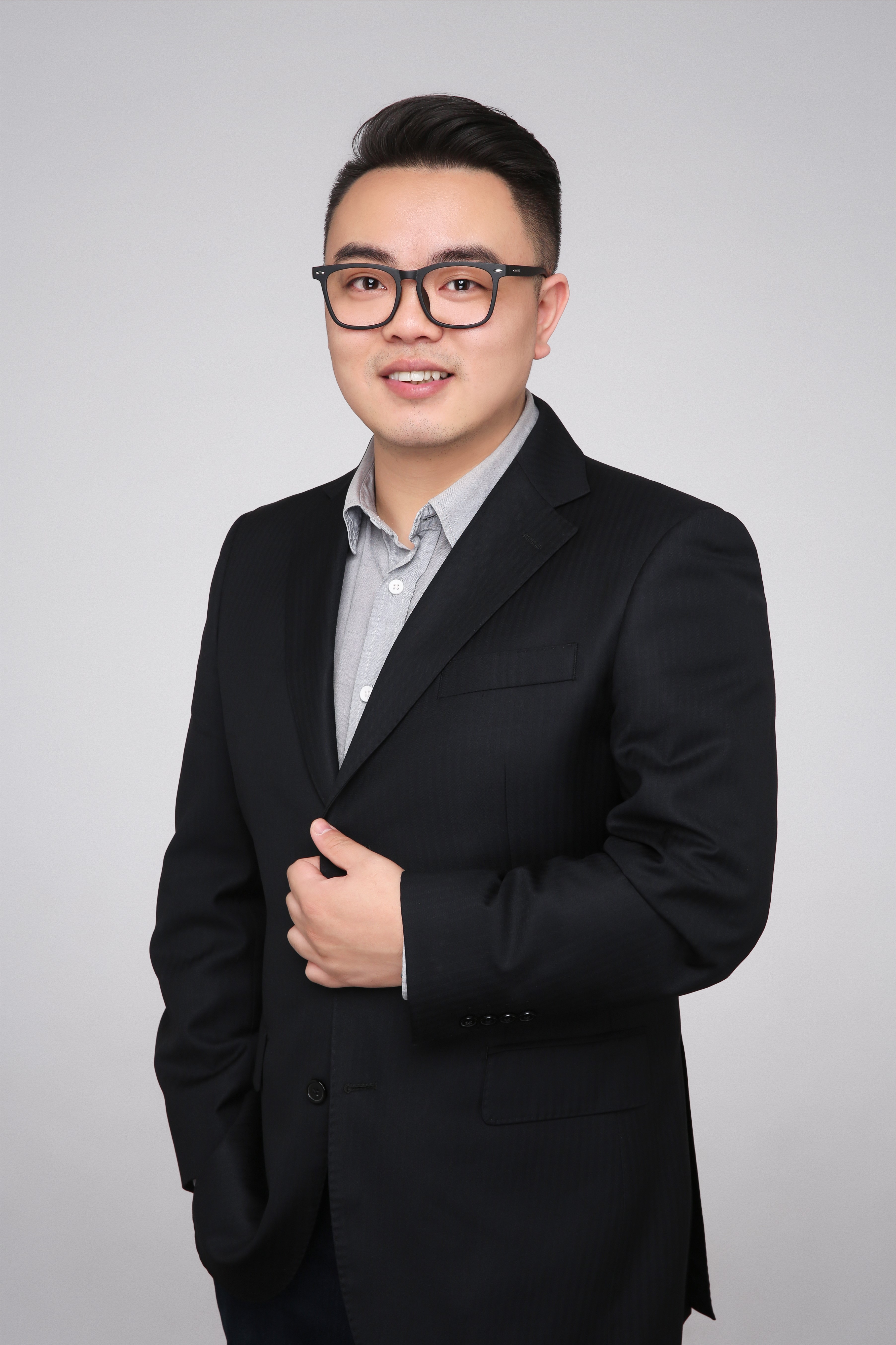 上海誠格王尉同志榮獲周浦鎮(zhèn)“誠實(shí)守信模范”榮譽(yù)稱號(hào)